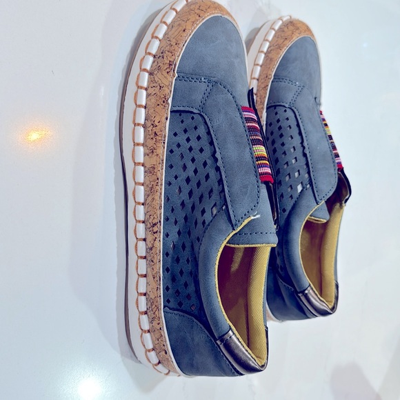 Unbranded Slip On Shoes - Picture 3 of 7